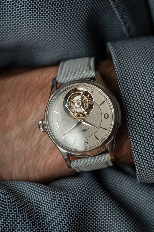 Montre tourbillon pas cher